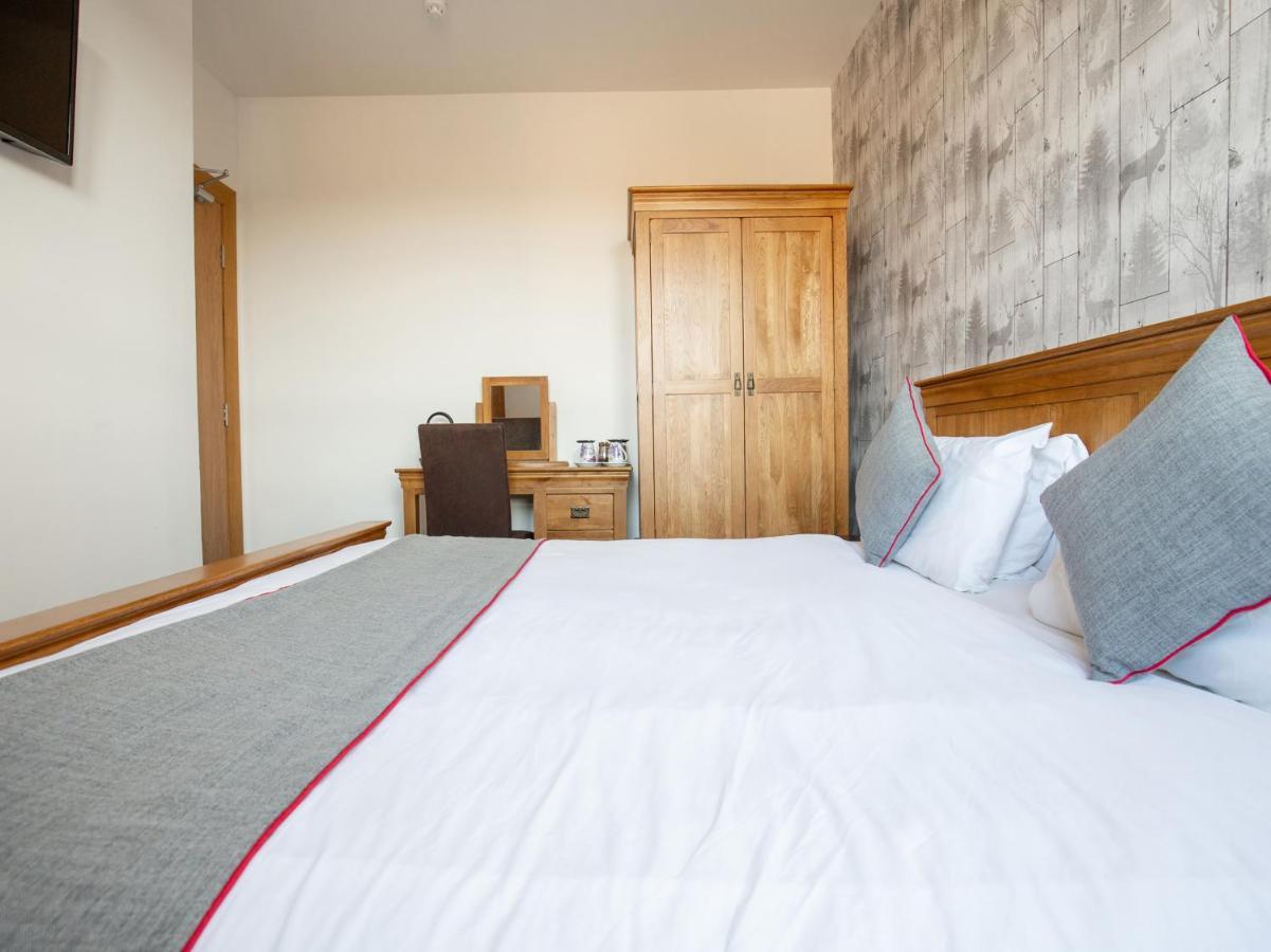 The Ben Mhor Hotel, Bar & Restaurant Grantown-on-Spey Экстерьер фото