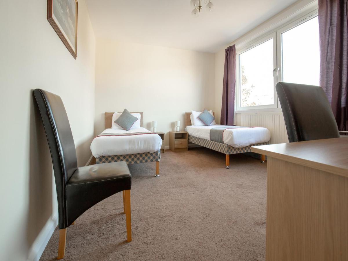 The Ben Mhor Hotel, Bar & Restaurant Grantown-on-Spey Экстерьер фото