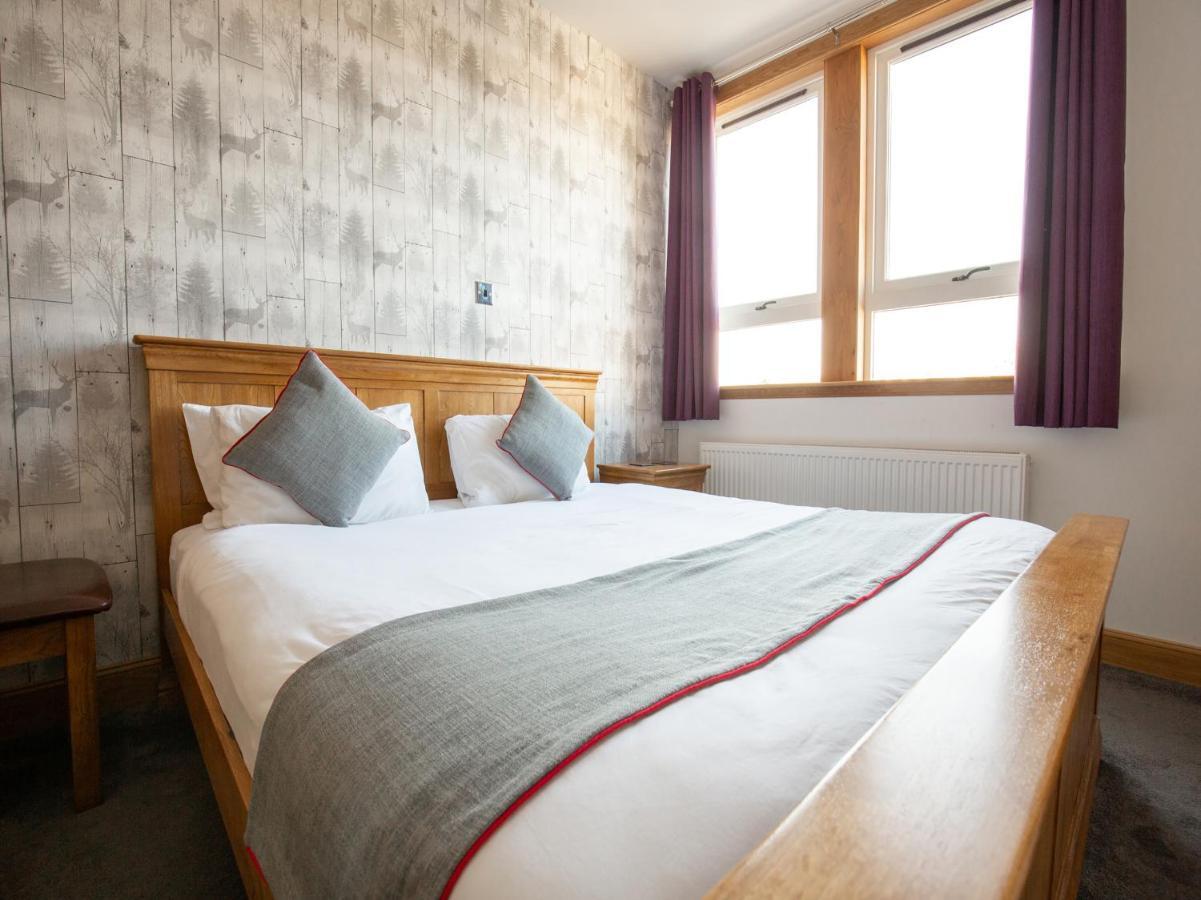 The Ben Mhor Hotel, Bar & Restaurant Grantown-on-Spey Экстерьер фото